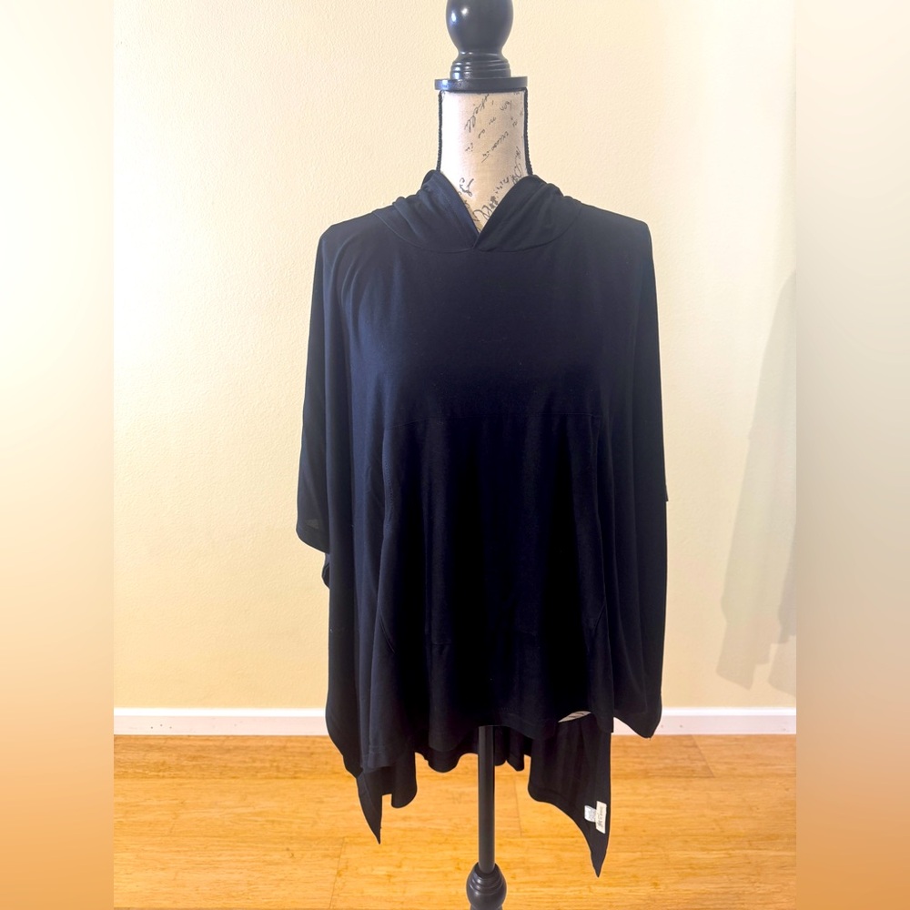 Demdaco Black Hooded Oversided Top